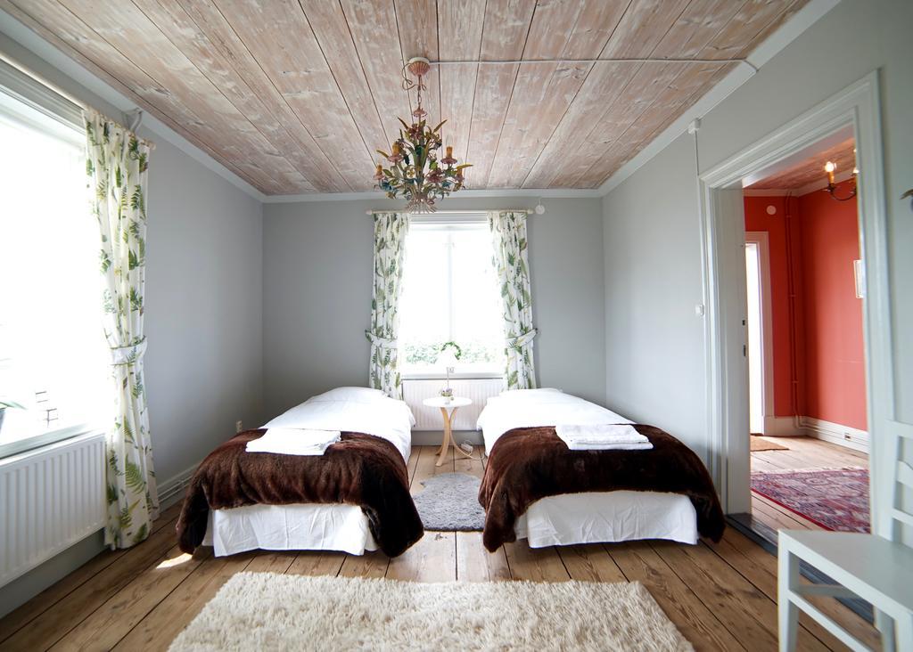 Uljebergs Bed & Breakfast Mantorp Exterior foto